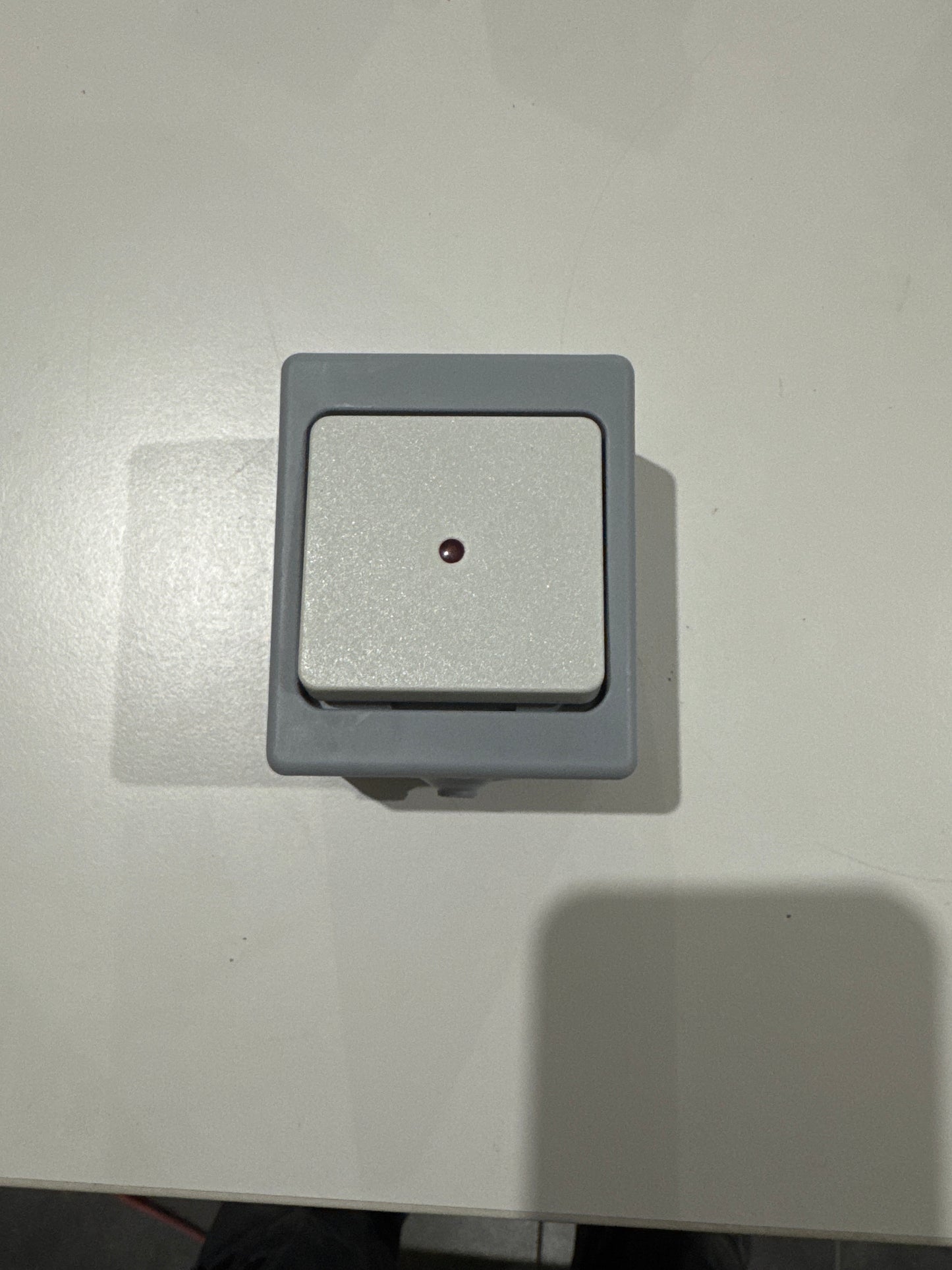 Kopp Lichtschalter mit Glimlampe