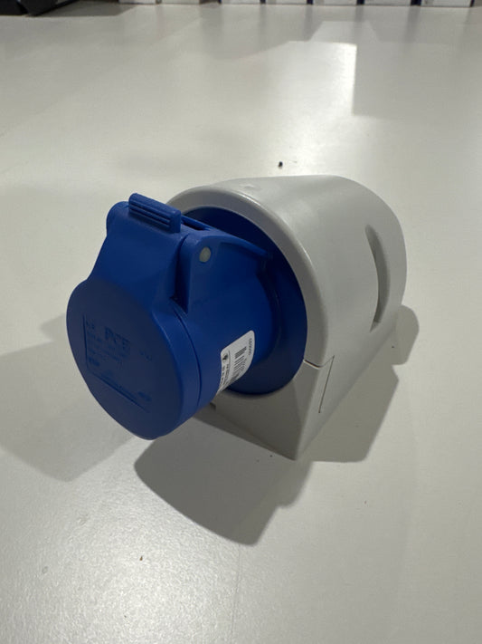 Kopp Wanddose 16A 3p 6h IP44