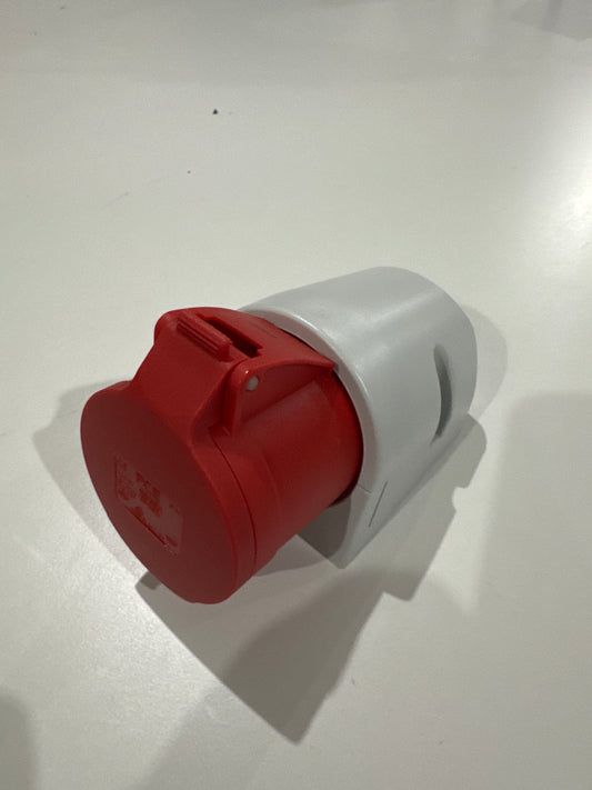 Kopp Wanddose 16a 5p 6h IP44